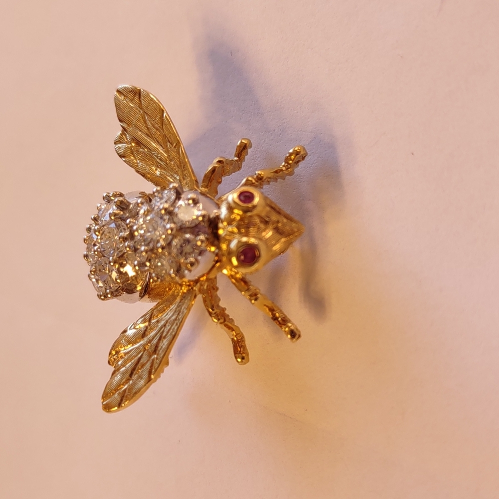 Diamond Bee pin brooch Ruby eyes, 18k yellow gold, Herbert Rosenthal Natural - Picture 11 of 15